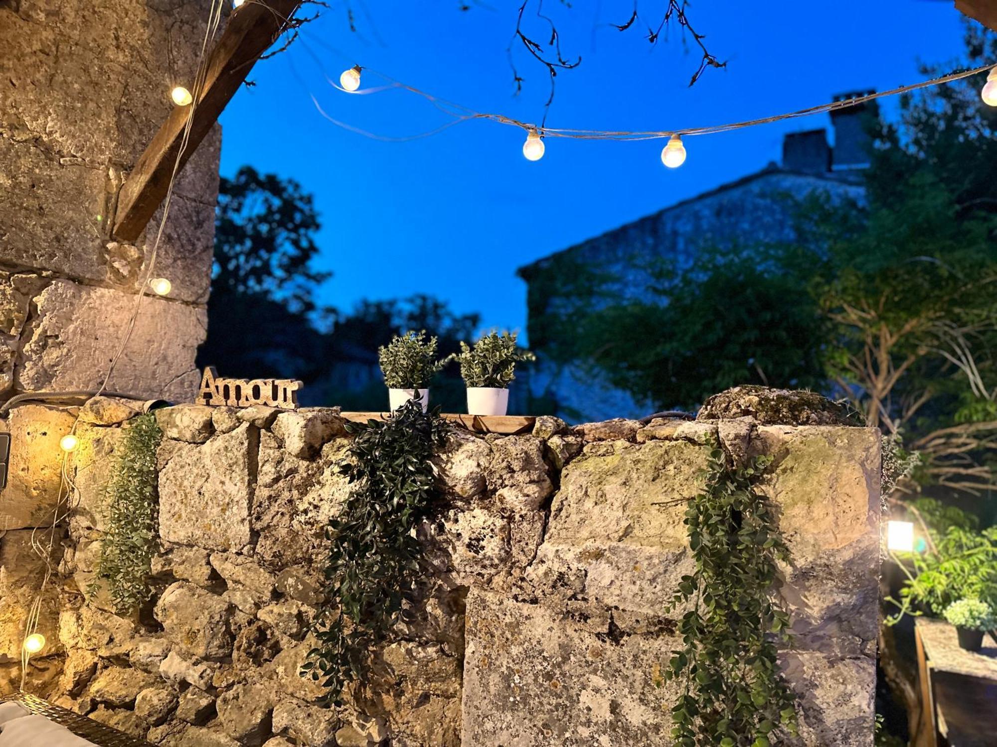 Villamblard Gites Boutique מראה חיצוני תמונה